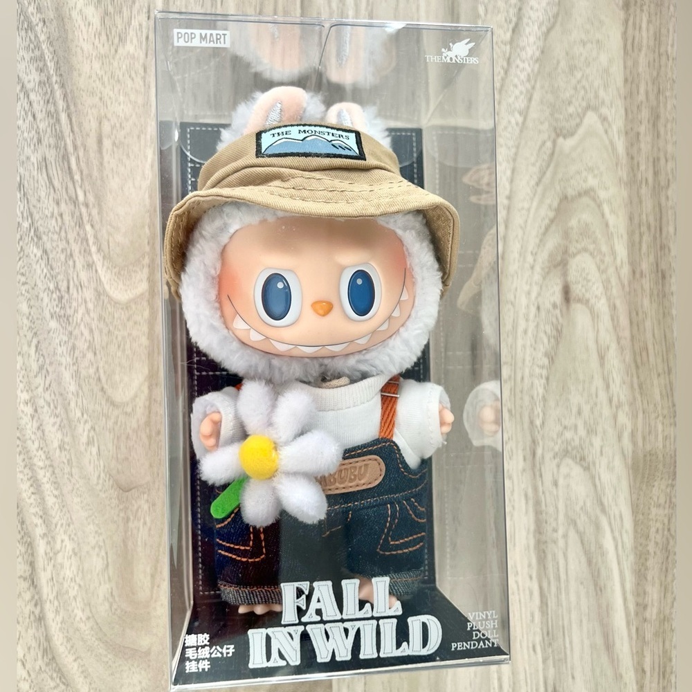 Pop Mart The Monsters Fall In Wild Vinyl Plush Hanging Card Labubu Pendant